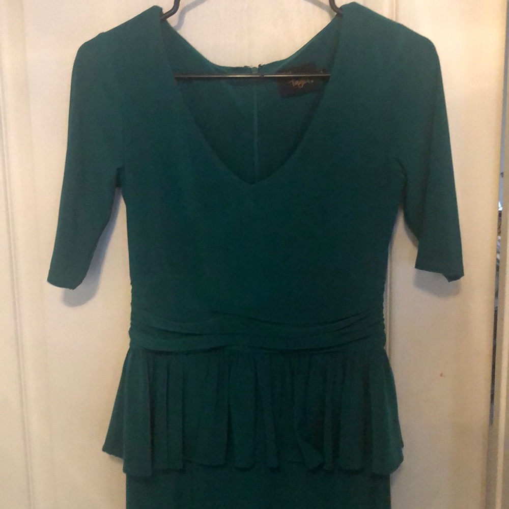 Dress - Picture 2 of 6
